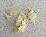 Foto del paso 4 de la receta: Pak choi salteado con pulpo y habas