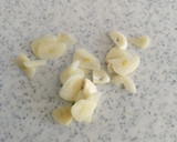 Foto del paso 4 de la receta: Pak choi salteado con pulpo y habas