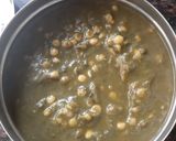 A picture of step 3 of Palak and chana dal.