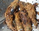 Foto langkah ke 1 dari resep #309.Ikan Asin Klothok Masak Asem Manis Pedas ala Emakku.