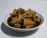 รูปขั้นตอนการทำที่ 4 ของ หน่อไม้ต้มย่านาง (เจ)