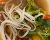 સૂપી નુડલ્સ (Soupy Noodles Recipe In Gujarati) રેસીપી સ્ટેપ6ફોટો
