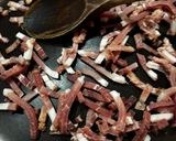Foto del passaggio 1 della ricetta Fusilli con cime di rapa e speck