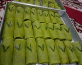 Foto langkah ke 6 dari resep Dadar Gulung (green pancake roll stuff with grated coconut) 😅.