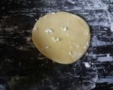 Foto langkah ke 4 dari resep Kulit Lumpia, metode gilas.