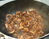 A picture of step 3 of Mushroom spinach pasta with alfredo sauce.