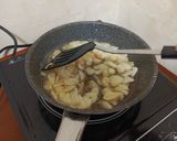 Foto langkah ke 2 dari resep Ikan Asin Cabe Hijau.