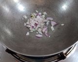A picture of step 2 of Oats soup.