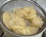 Foto langkah ke 1 dari resep Magic Pear Cake.