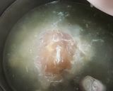 รูปขั้นตอนการทำที่ 4 ของ ต้มยำไก่ใส่เห็ดนางฟ้า น้ำใส