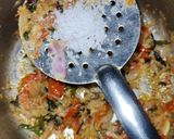 பிளைன் குஸ்கா இன் பிரஷர் குக்கர் (Plain kushka recipe in tamil) ரெசிபி ஸ்டேப் 8 புகைப்படம்