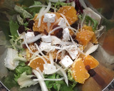Foto del paso 3 de la receta: Ensalada Mezclum con naranja y queso de cabra