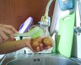 Foto langkah ke 1 dari resep 125. Hasselback Potatoes.