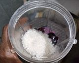 A picture of step 2 of Jamun Popsicle.