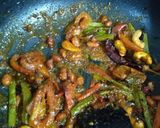 વઘારેલી ખીચડી (Vaghareli Khichdi Recipe In Gujarati) રેસીપી સ્ટેપ2ફોટો