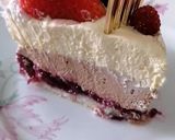 Foto del passaggio 6 della ricetta Torta al cioccolato e frutti di bosco