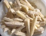 Foto del paso 3 de la receta: Pollo crocante con papas al orégano