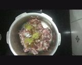 A picture of step 1 of Green mutton chops.