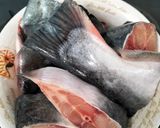 Foto langkah ke 1 dari resep Sayur Asam Iwak (Ikan) Patin (Khas Kalimantan Tengah).
