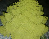 Foto del paso 1 de la receta: Romanesco revuelto con gambas