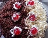 Foto langkah ke 8 dari resep Black Forest Kukus.