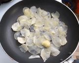 A picture of step 1 of Potato omelette Sandwich.