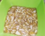 A picture of step 2 of Fried Yam with Egg.