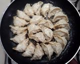 รูปขั้นตอนการทำที่ 3 ของ เกี๊ยวซ่า/เกี๊ยวซ่าญี่ปุ่น Gyoza