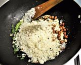 A picture of step 2 of Idli Upma.
