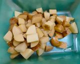 Foto langkah ke 1 dari resep Roasted Potato.