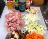 Foto del paso 1 de la receta: Pollo con almendras y seta shitake 🍜🍜🍜🥢🥢🥢