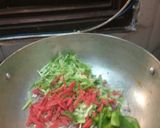 A picture of step 2 of Maggi noodles vegetables spring roll.