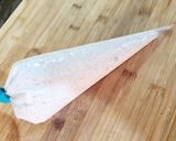 Foto del paso 1 de la receta: Raviolis rellenos de huevo y crema de champiñones