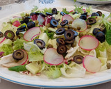 Foto del paso 3 de la receta: Ensalada de vacaciones y amigos 🤠😃
