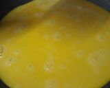 Gambar langkah 2 resipi Kuih telaga emas.