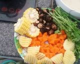 Hình bước làm 2 của món Canh gà hầm nấm đông cô 🍄🍄