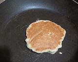 Foto langkah ke 4 dari resep Banana Pancake.