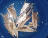 Foto langkah ke 1 dari resep Tumis tempe ikan asin serai.