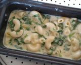 Foto langkah ke 3 dari resep Schotel Makaroni Bayam Mpasi 1Y+.