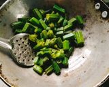 A picture of step 1 of BHINDI Masala (Lahsun Bhindi masala).