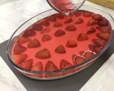 صورة لخطوة 3 من وصفة كيكه الجيلي والكريمه 🍓