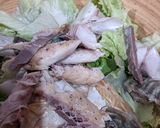 A picture of step 5 of Smoked mackerel + squash salad w/creamy yoghurt dressing.