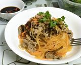 Hình bước làm 2 của món Miến xào bò