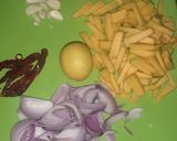 A picture of step 1 of Kaddu ka Bharta.
