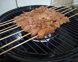 Foto langkah ke 10 dari resep Sate ayam pedas(sambal bakal nampoooll).
