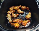 Foto del paso 4 de la receta Alitas maceradas con miel, mostaza y picantes al gusto en Airfryer o al horno