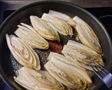 Une image de l'étape 2 de °Endives braisées à la crème et au curry°.
