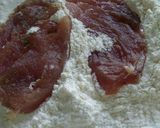 Foto del paso 3 de la receta: Panecillos de lomito de cerdo macerados en almíbar de cerveza
