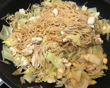 Foto del paso 4 de la receta: Fideos fritos con pollo