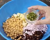A picture of step 5 of Instant Crispy Chaat.